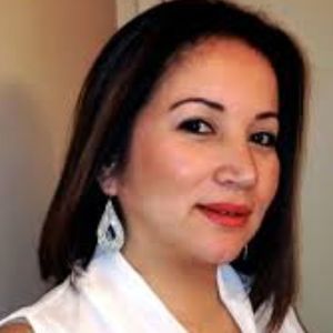 Meet your Posher, Janeth