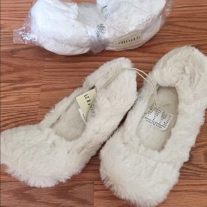 2 Pairs of Fuzzy Slippers!