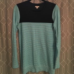 Gap colorblock lightweight sweater