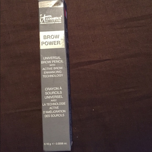 Eyebrow pencil universal color