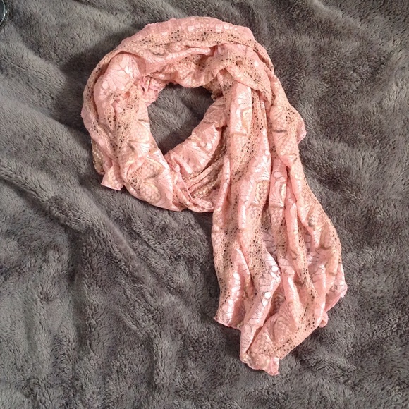 Pink wrap scarf