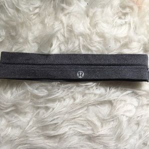 Lulu lemon head band