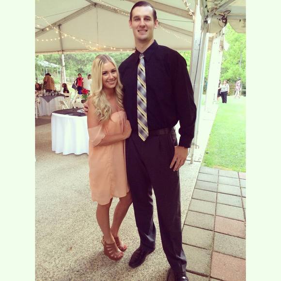 Meet your Posher, Candace