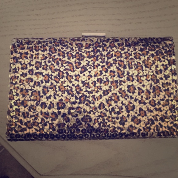 Sequined clutch