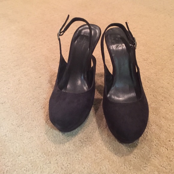 Heels! - Picture 2 of 3