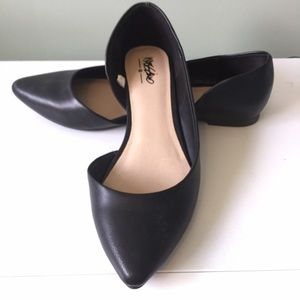 SOLD‼️MOSSIMO Kendall Pointy Toe Ballet Flats