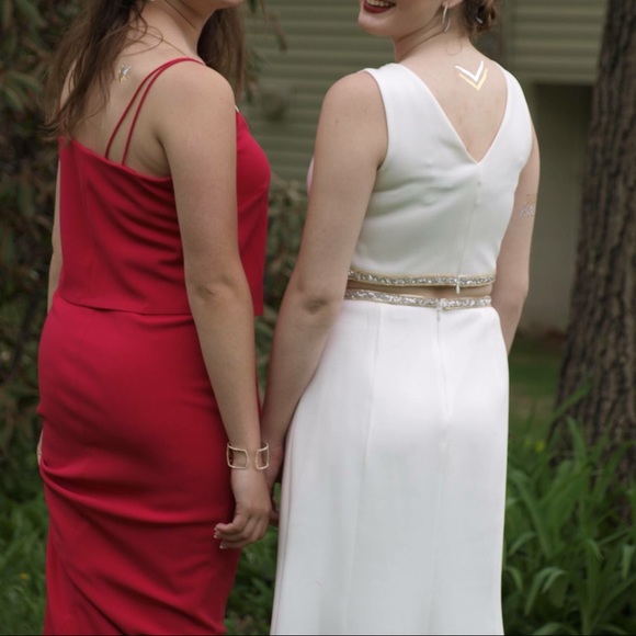 2 prom dresses - Picture 2 of 4