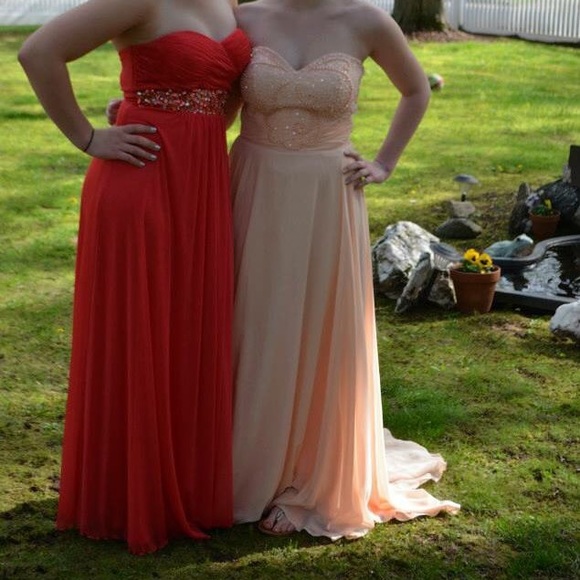 2 prom dresses - Picture 3 of 4