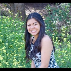 Meet your Posher, Bea