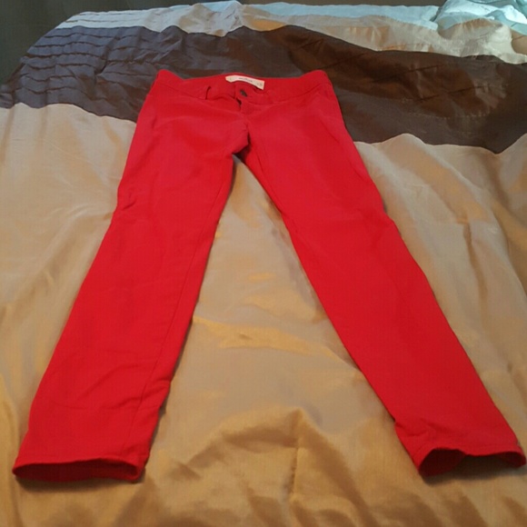 Red hollister jeggings.