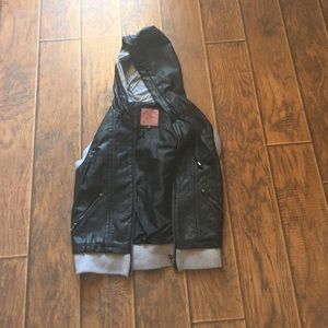 Fo leather vest
