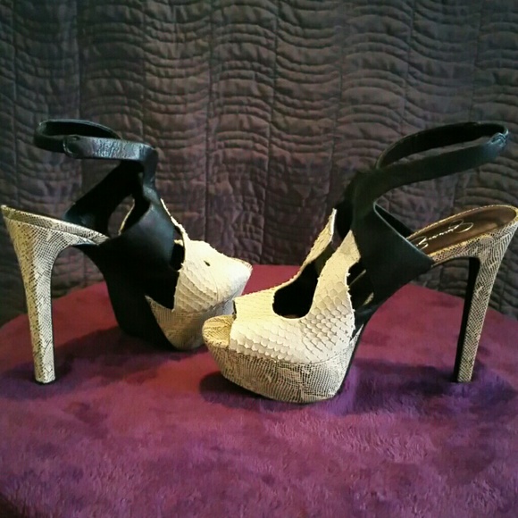 Jessica Simpson platform sandals