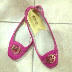 MK pink flats