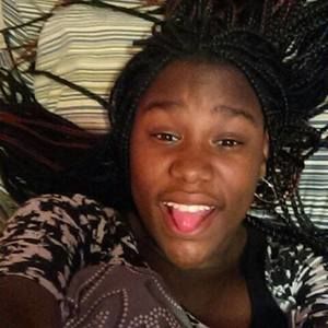 Meet your Posher, Jade