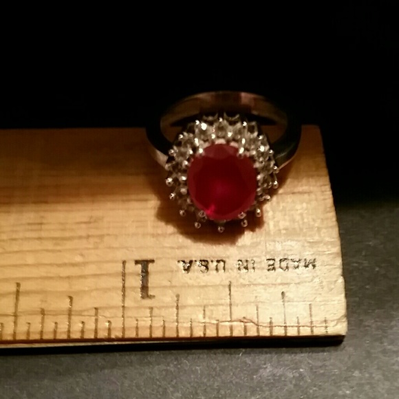 Nice Ruby Ring - Picture 2 of 2