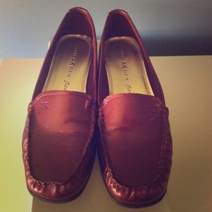 moccasin style shoes