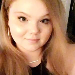 Meet your Posher, Kendra