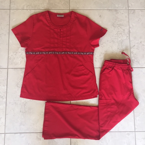 Red scoop neck scrub set. Like New!