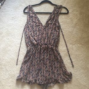 ❌SOLD ❌Lumiere romper