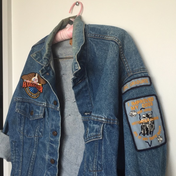 Vintage Levi Jacket with Harley Patches ⚡️ - Picture 4 of 4