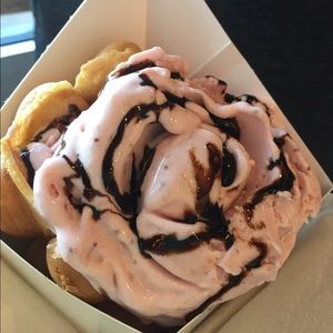 Meet your Posher, Wendy