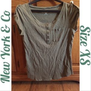 NY&CO Olive Green Basic Short Sleeve T-Shirt Sz XS