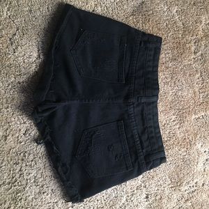 Cute mid rise black shorts