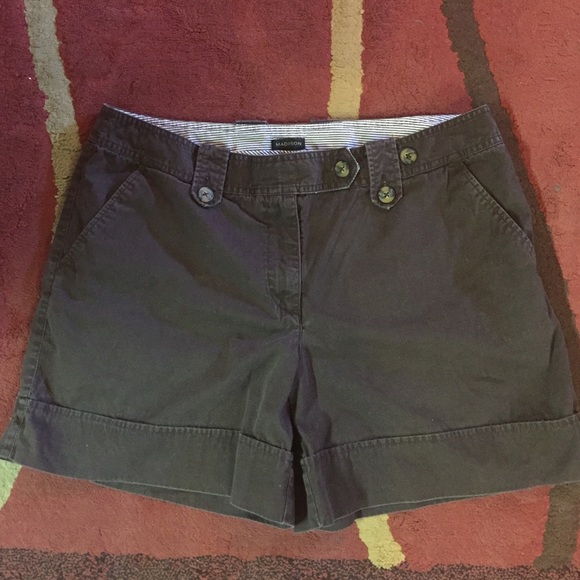 Shorts - Picture 2 of 4