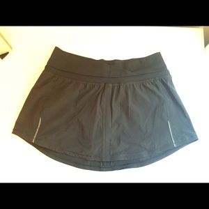 Lululemon Run Skirt Size 4 Black