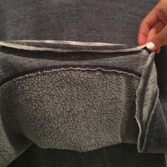 Greys sweatshirt - Picture 3 of 4