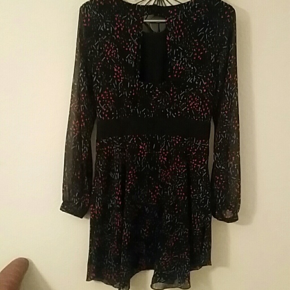 Gorgeous BCBG generation chiffon dress - Picture 4 of 4