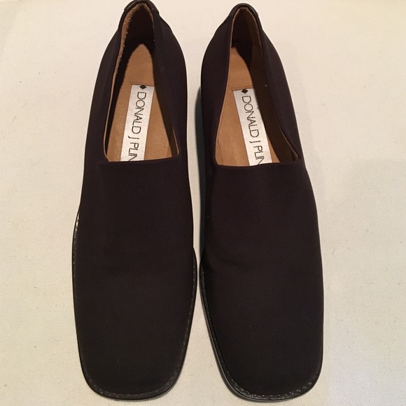 Donald J Pliner Pumps