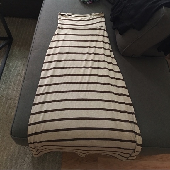 🚫SOLD ON MERC🚫Maxi skirt that doubles as a dress - Picture 1 of 4