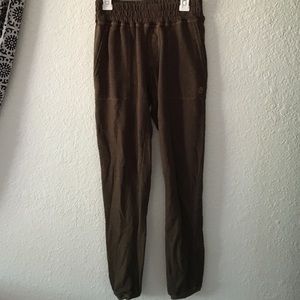 Spiritual Gangster Olive Green Capri Joggers