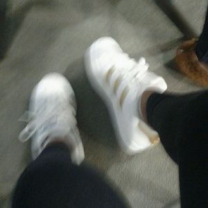 Meet your Posher, Carolina