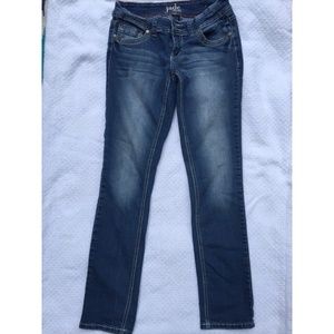 Medium Wash Skinny Jeans 💋