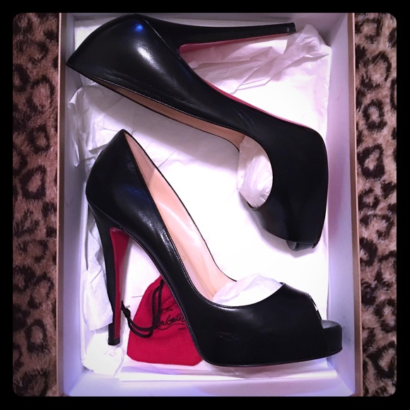 Christian Louboutin Very Prive, black leather. - Picture 1 of 4