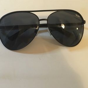 Quay viivienne sunglasses