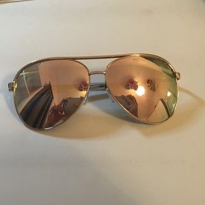 Quay vivienne sunglasses in rose gold