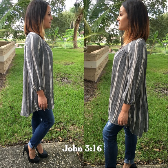 Casual pullover tops - Picture 3 of 3