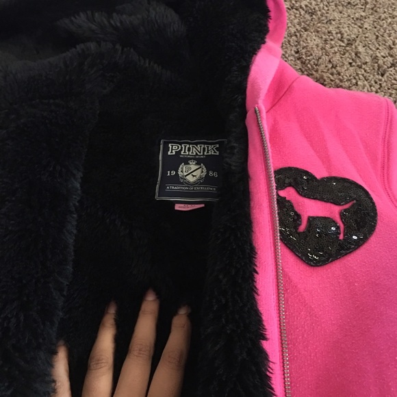 ❤️SOLD✔️ PINK limited edition faux fur lined - Picture 2 of 4