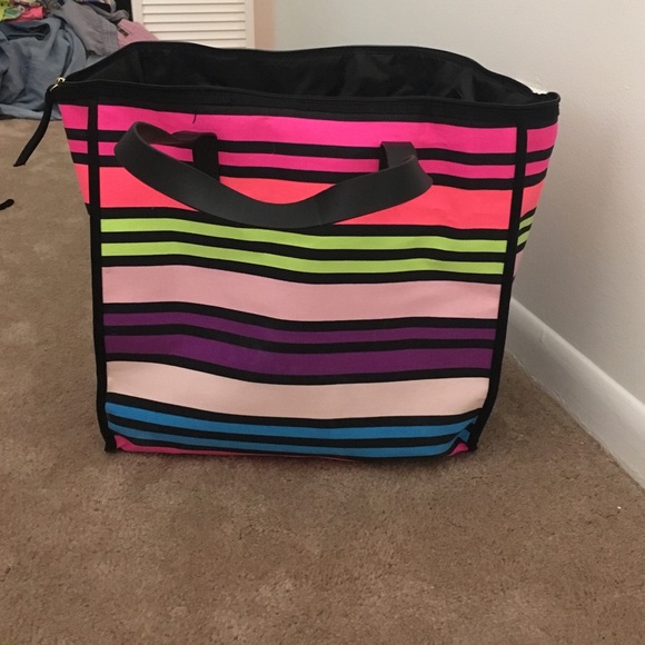 BRAND NEW VICTORIA'S SECRET w/ ZIPPER