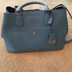 Michael Kors medium handbag, barely used!