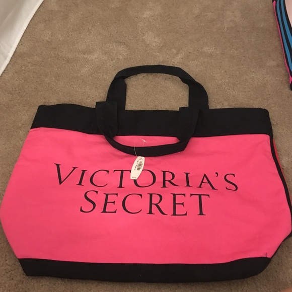 NEGOTIABLE PRICE! BRAND NEW VICTORIAS SECRET TOTE!