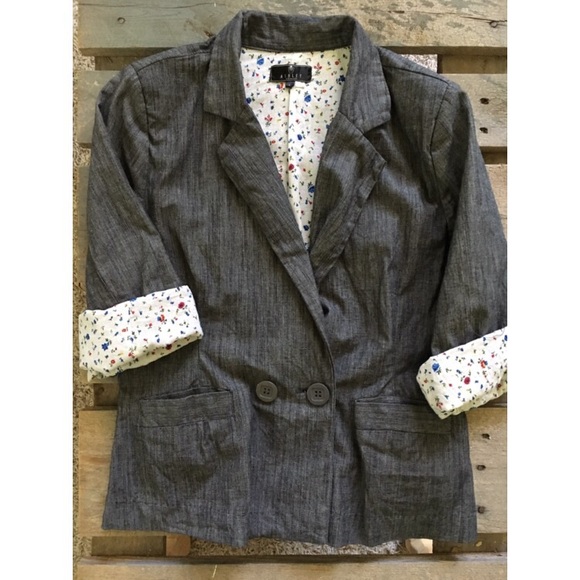 Light Gray Ashley Blazer - L - Picture 1 of 4