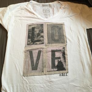 LOVE tee