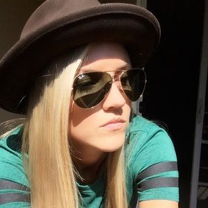 Ray ban gold aviator sunglasses