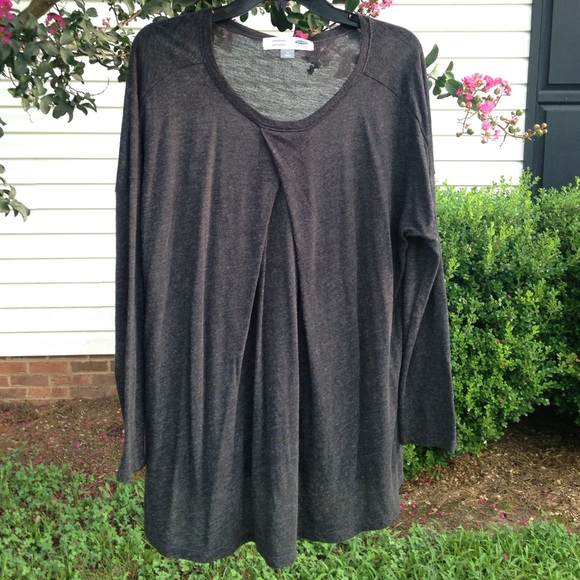 Old Navy Gray Long Sleeve Maternity Shirt