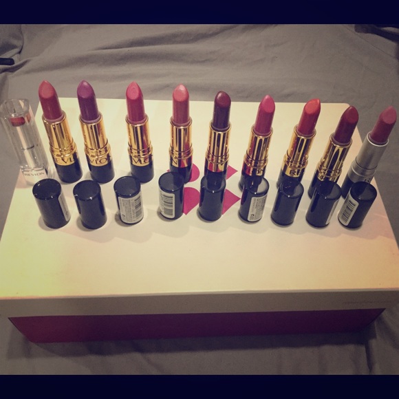 Lot of Revlon lipsticks (Super Lustrous line)