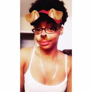 Meet your Posher, Alexis